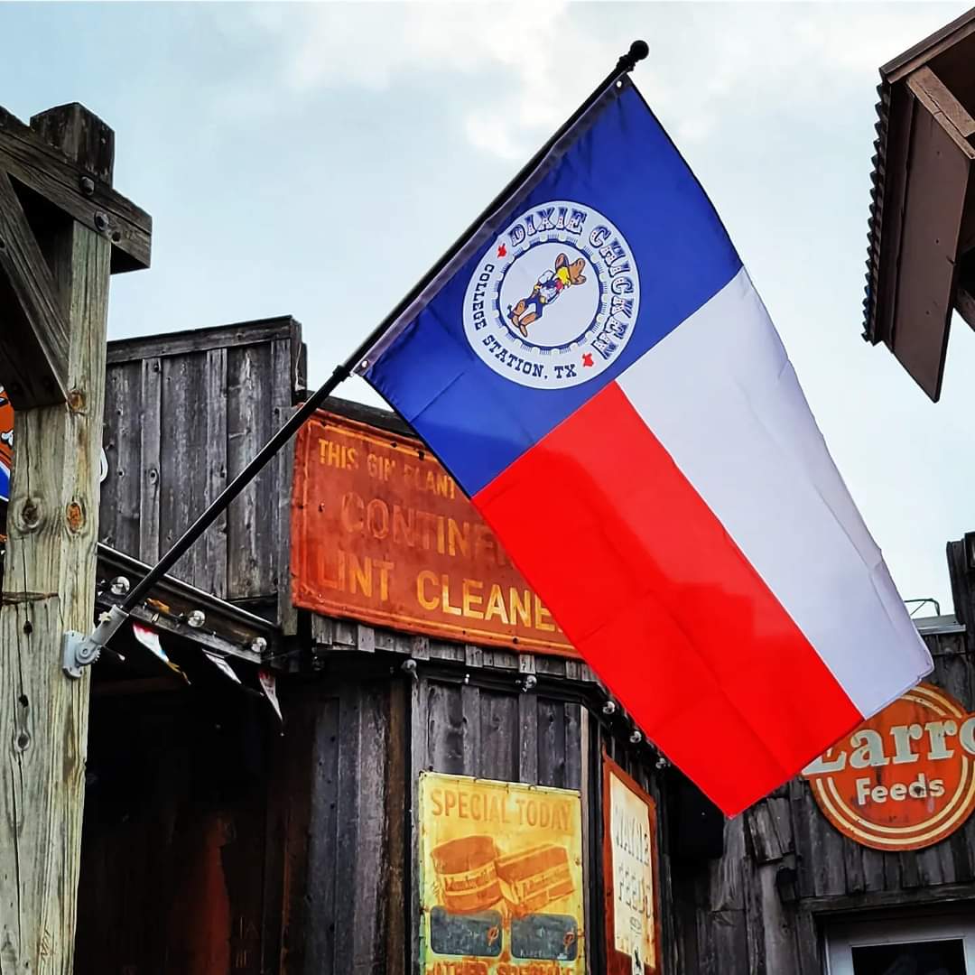 Dixie Chicken Texas Flag